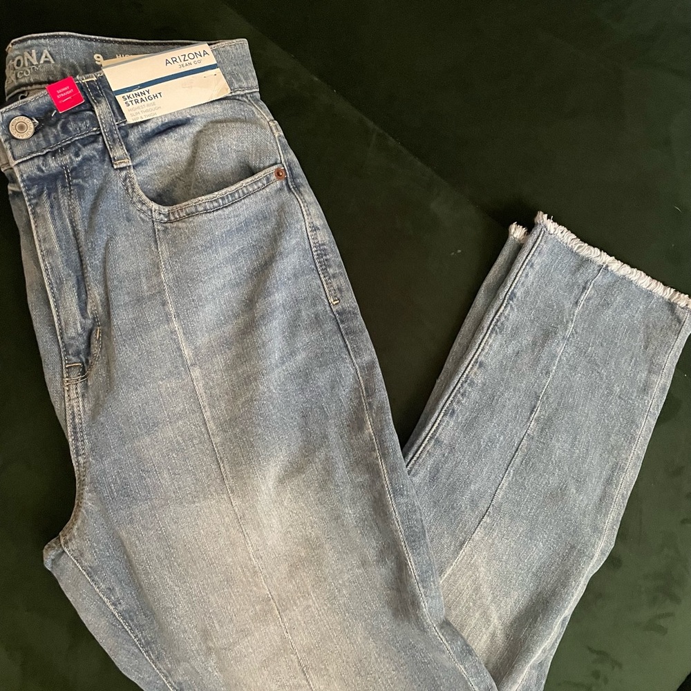Skinny straight high rise jeans new